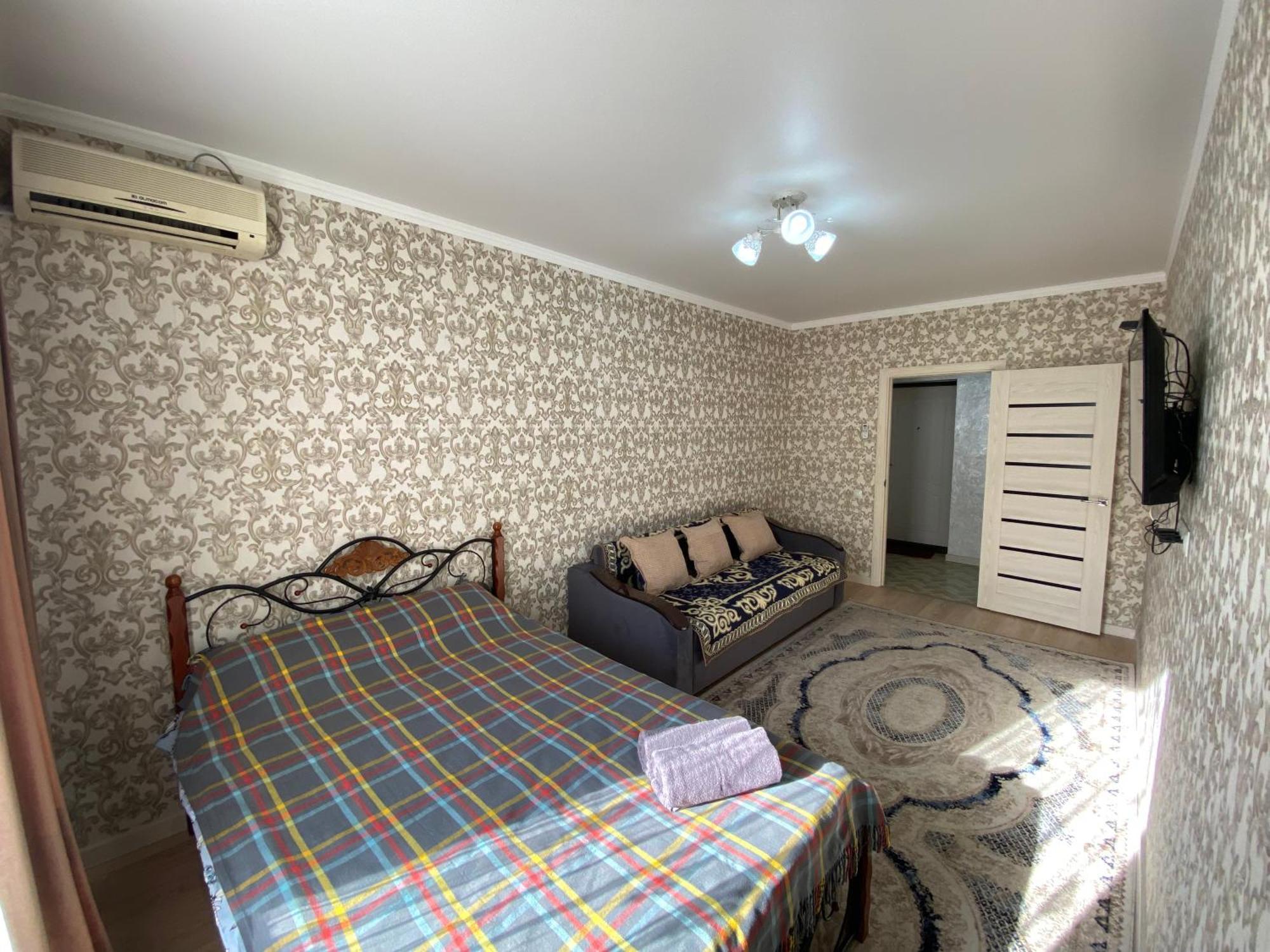الماتي Medinahotelkz, #3, До Арбата 15 Мин Пешком, Halal المظهر الخارجي الصورة